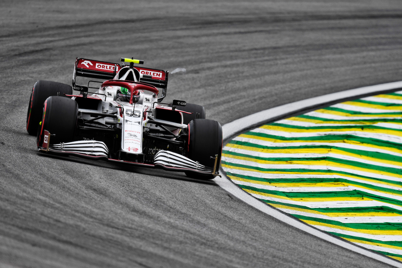 GP SAN PAOLO, Antonio Giovinazzi (ITA) Alfa Romeo Racing C41.
12.11.2021. Formula 1 World Championship, Rd 19, Brazilian Grand Prix, Sao Paulo, Brazil, Qualifiche Day.
- www.xpbimages.com, EMail: requests@xpbimages.com © Copyright: Carezzevoli / XPB Images