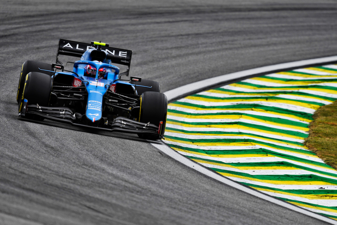 GP SAN PAOLO, Esteban Ocon (FRA) Alpine F1 Team A521.
12.11.2021. Formula 1 World Championship, Rd 19, Brazilian Grand Prix, Sao Paulo, Brazil, Qualifiche Day.
- www.xpbimages.com, EMail: requests@xpbimages.com © Copyright: Carezzevoli / XPB Images