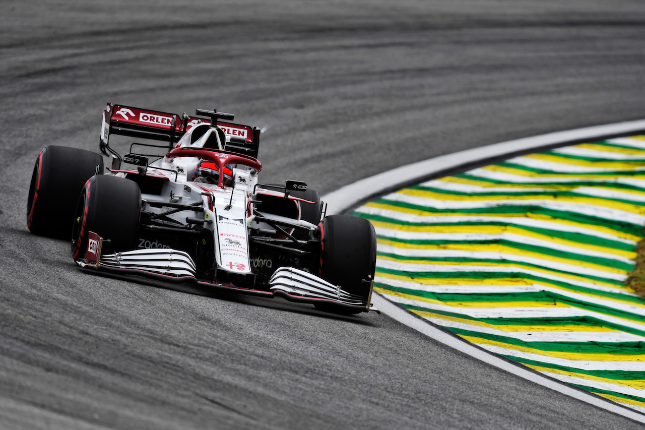 GP SAN PAOLO, Kimi Raikkonen (FIN) Alfa Romeo Racing C41.
12.11.2021. Formula 1 World Championship, Rd 19, Brazilian Grand Prix, Sao Paulo, Brazil, Qualifiche Day.
- www.xpbimages.com, EMail: requests@xpbimages.com © Copyright: Carezzevoli / XPB Images