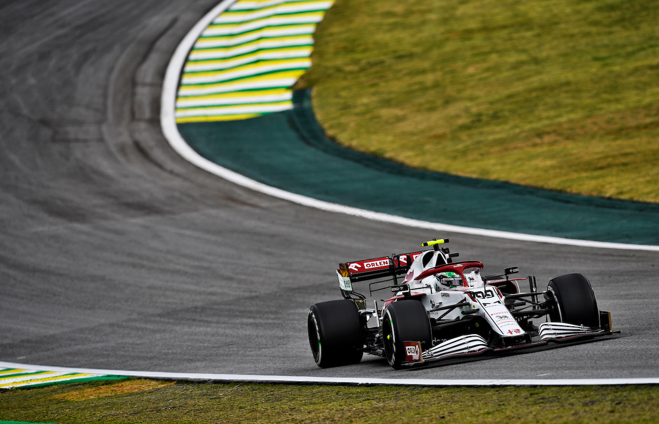 GP SAN PAOLO, Antonio Giovinazzi (ITA) Alfa Romeo Racing C41.
12.11.2021. Formula 1 World Championship, Rd 19, Brazilian Grand Prix, Sao Paulo, Brazil, Qualifiche Day.
- www.xpbimages.com, EMail: requests@xpbimages.com © Copyright: Carezzevoli / XPB Images