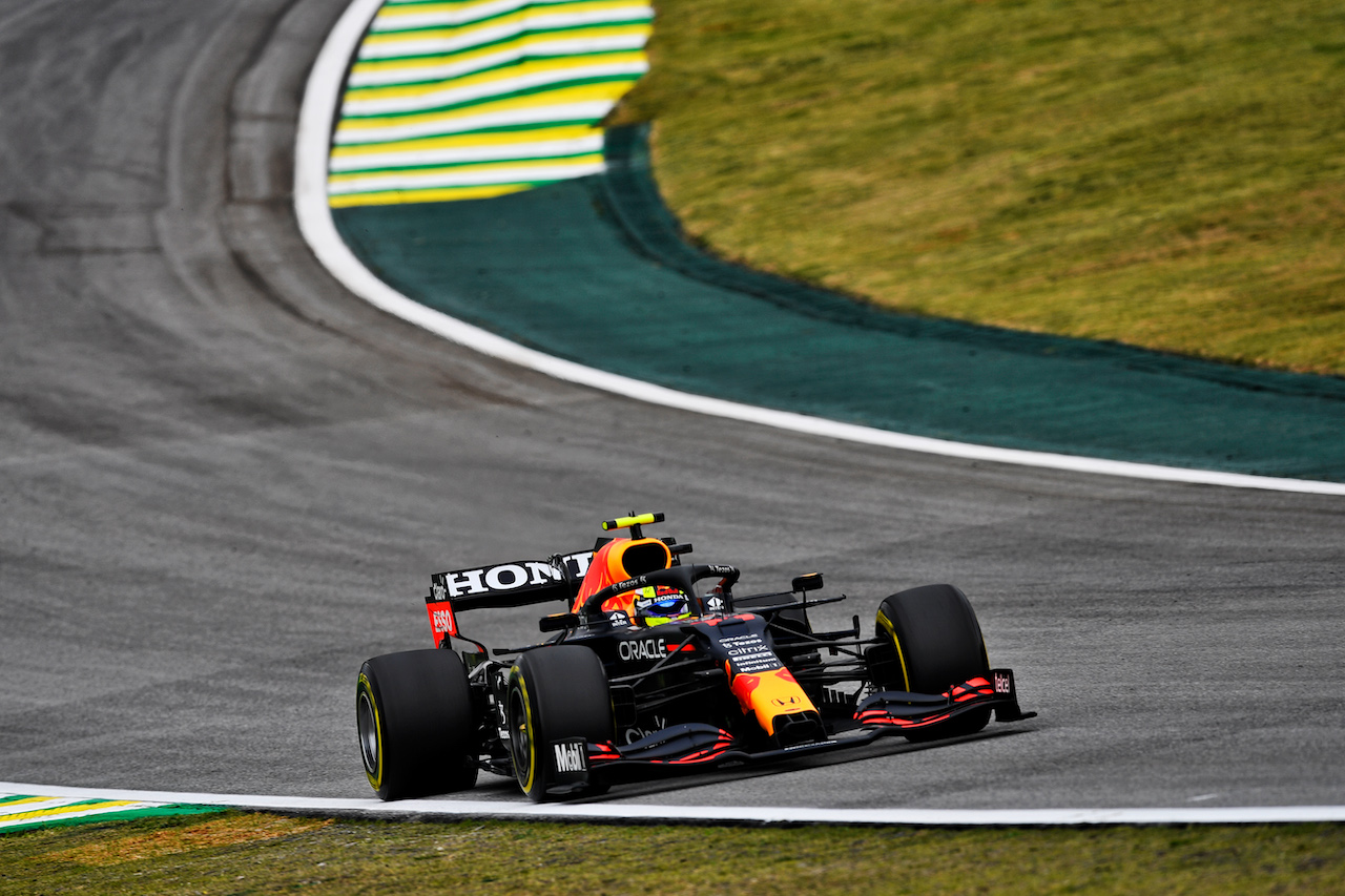 GP SAN PAOLO, Sergio Perez (MEX) Red Bull Racing RB16B.
12.11.2021. Formula 1 World Championship, Rd 19, Brazilian Grand Prix, Sao Paulo, Brazil, Qualifiche Day.
- www.xpbimages.com, EMail: requests@xpbimages.com © Copyright: Carezzevoli / XPB Images