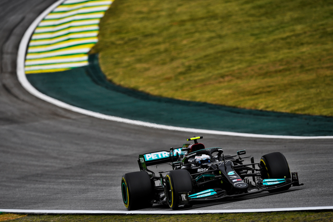 GP SAN PAOLO, Valtteri Bottas (FIN) Mercedes AMG F1 W12.
12.11.2021. Formula 1 World Championship, Rd 19, Brazilian Grand Prix, Sao Paulo, Brazil, Qualifiche Day.
- www.xpbimages.com, EMail: requests@xpbimages.com © Copyright: Carezzevoli / XPB Images