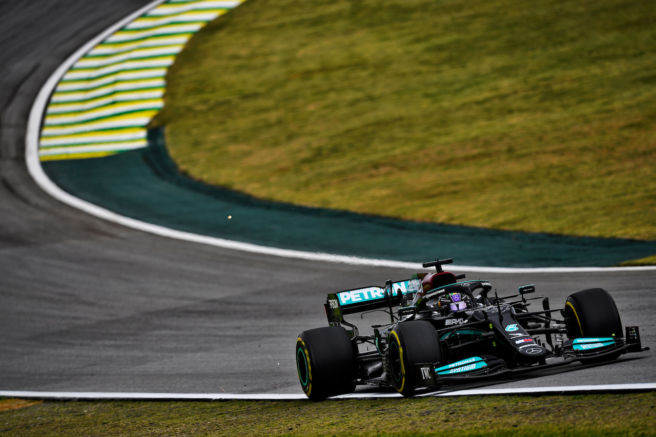 GP SAN PAOLO, Lewis Hamilton (GBR) Mercedes AMG F1 W12.
12.11.2021. Formula 1 World Championship, Rd 19, Brazilian Grand Prix, Sao Paulo, Brazil, Qualifiche Day.
- www.xpbimages.com, EMail: requests@xpbimages.com © Copyright: Carezzevoli / XPB Images