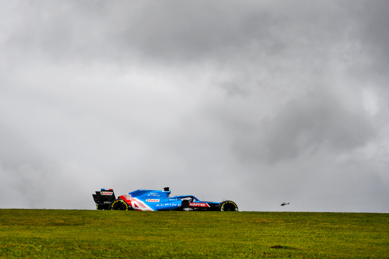 GP SAN PAOLO, Fernando Alonso (ESP) Alpine F1 Team A521.
12.11.2021. Formula 1 World Championship, Rd 19, Brazilian Grand Prix, Sao Paulo, Brazil, Qualifiche Day.
- www.xpbimages.com, EMail: requests@xpbimages.com © Copyright: Carezzevoli / XPB Images