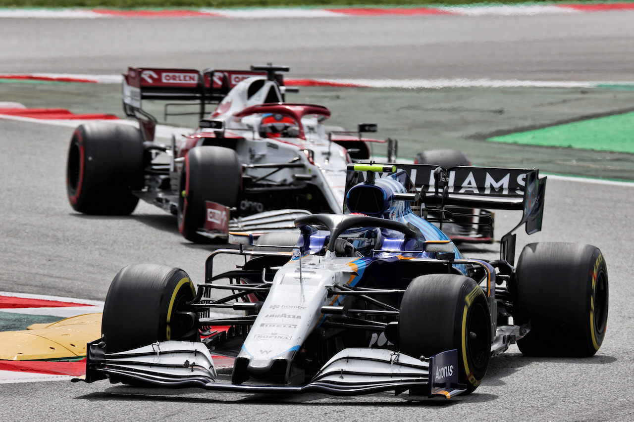 GP SPAGNA, Nicholas Latifi (CDN) Williams Racing FW43B.
09.05.2021. Formula 1 World Championship, Rd 4, Spanish Grand Prix, Barcelona, Spain, Gara Day.
- www.xpbimages.com, EMail: requests@xpbimages.com © Copyright: Batchelor / XPB Images