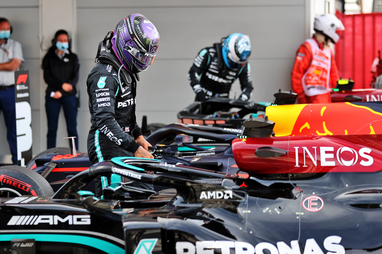 GP SPAGNA, Gara winner Lewis Hamilton (GBR) Mercedes AMG F1 W12 in parc ferme.
09.05.2021. Formula 1 World Championship, Rd 4, Spanish Grand Prix, Barcelona, Spain, Gara Day.
- www.xpbimages.com, EMail: requests@xpbimages.com © Copyright: Batchelor / XPB Images