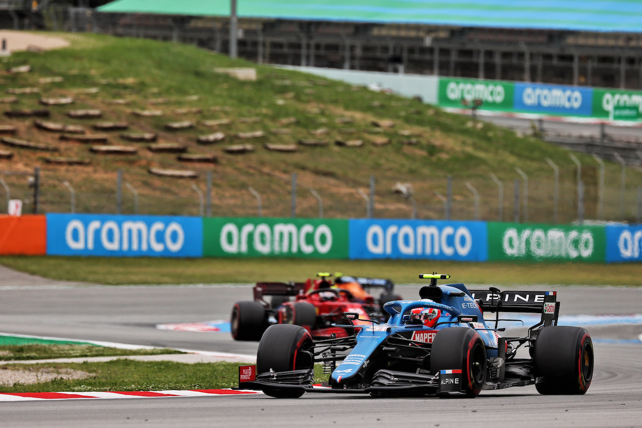 GP SPAGNA, Esteban Ocon (FRA) Alpine F1 Team A521.
09.05.2021. Formula 1 World Championship, Rd 4, Spanish Grand Prix, Barcelona, Spain, Gara Day.
- www.xpbimages.com, EMail: requests@xpbimages.com © Copyright: Batchelor / XPB Images