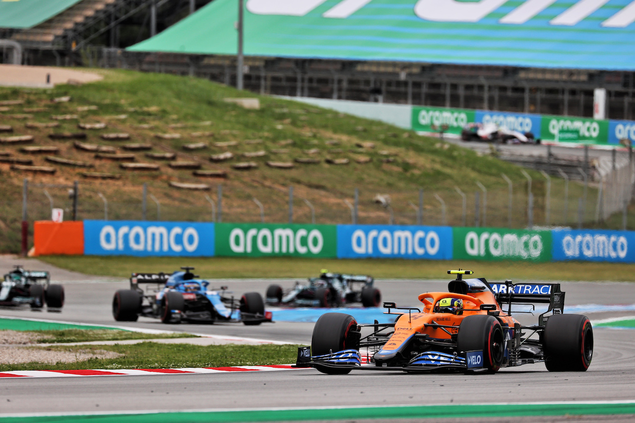 GP SPAGNA, Lando Norris (GBR) McLaren MCL35M.
09.05.2021. Formula 1 World Championship, Rd 4, Spanish Grand Prix, Barcelona, Spain, Gara Day.
- www.xpbimages.com, EMail: requests@xpbimages.com © Copyright: Batchelor / XPB Images