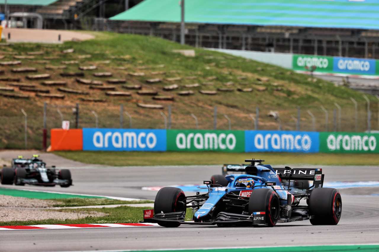 GP SPAGNA, Fernando Alonso (ESP) Alpine F1 Team A521.
09.05.2021. Formula 1 World Championship, Rd 4, Spanish Grand Prix, Barcelona, Spain, Gara Day.
- www.xpbimages.com, EMail: requests@xpbimages.com © Copyright: Batchelor / XPB Images