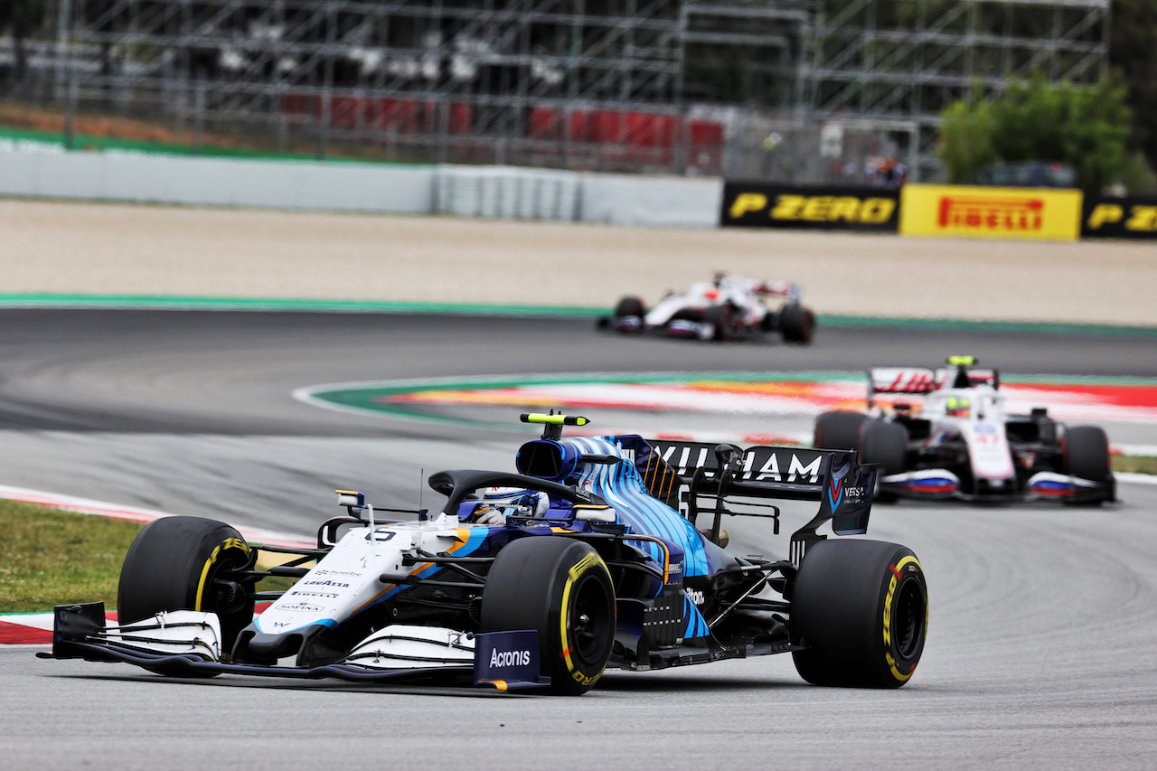 GP SPAGNA, Nicholas Latifi (CDN) Williams Racing FW43B.
09.05.2021. Formula 1 World Championship, Rd 4, Spanish Grand Prix, Barcelona, Spain, Gara Day.
- www.xpbimages.com, EMail: requests@xpbimages.com © Copyright: Batchelor / XPB Images