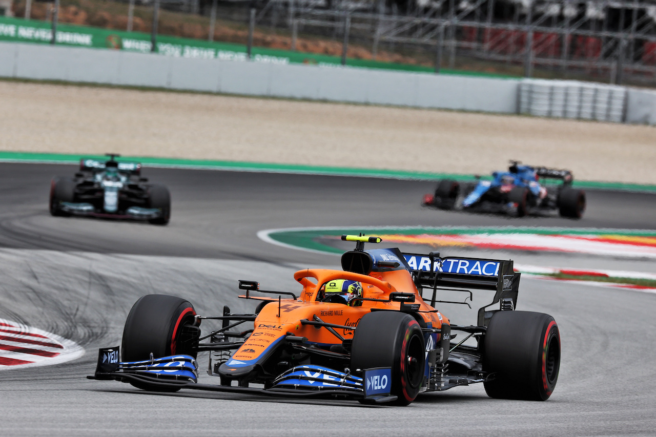 GP SPAGNA, Lando Norris (GBR) McLaren MCL35M.
09.05.2021. Formula 1 World Championship, Rd 4, Spanish Grand Prix, Barcelona, Spain, Gara Day.
- www.xpbimages.com, EMail: requests@xpbimages.com © Copyright: Batchelor / XPB Images
