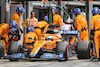 GP SPAGNA, Daniel Ricciardo (AUS) McLaren MCL35M makes a pit stop.
09.05.2021. Formula 1 World Championship, Rd 4, Spanish Grand Prix, Barcelona, Spain, Gara Day.
- www.xpbimages.com, EMail: requests@xpbimages.com © Copyright: Charniaux / XPB Images