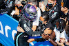 GP SPAGNA, Gara winner Lewis Hamilton (GBR) Mercedes AMG F1 celebrates with the team in parc ferme.
09.05.2021. Formula 1 World Championship, Rd 4, Spanish Grand Prix, Barcelona, Spain, Gara Day.
- www.xpbimages.com, EMail: requests@xpbimages.com © Copyright: FIA Pool Image for Editorial Use Only