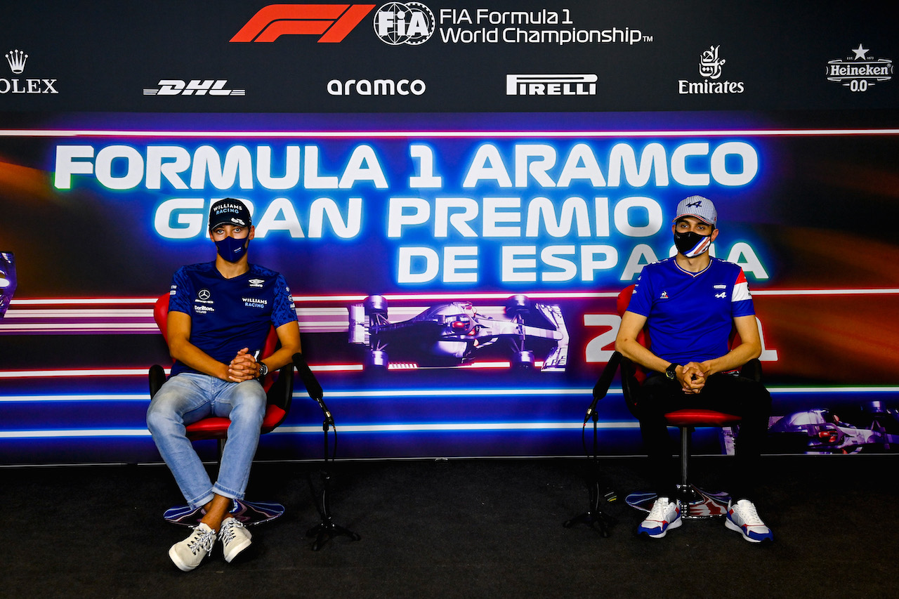 GP SPAGNA, (L to R): George Russell (GBR) Williams Racing e Esteban Ocon (FRA) Alpine F1 Team in the FIA Press Conference.
06.05.2021. Formula 1 World Championship, Rd 4, Spanish Grand Prix, Barcelona, Spain, Preparation Day.
- www.xpbimages.com, EMail: requests@xpbimages.com © Copyright: FIA Pool Image for Editorial Use Only