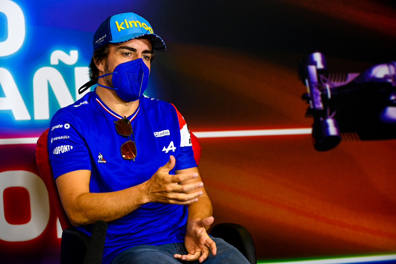 GP SPAGNA, Fernando Alonso (ESP) Alpine F1 Team in the FIA Press Conference.
06.05.2021. Formula 1 World Championship, Rd 4, Spanish Grand Prix, Barcelona, Spain, Preparation Day.
- www.xpbimages.com, EMail: requests@xpbimages.com © Copyright: FIA Pool Image for Editorial Use Only