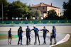 GP SPAGNA, Nicholas Latifi (CDN) Williams Racing e Roy Nissany (ISR) Williams Racing Development Driver walk the circuit with the team.
06.05.2021. Formula 1 World Championship, Rd 4, Spanish Grand Prix, Barcelona, Spain, Preparation Day.
- www.xpbimages.com, EMail: requests@xpbimages.com © Copyright: Bearne / XPB Images