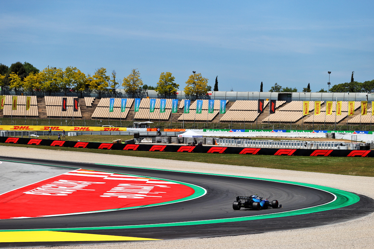 GP SPAGNA, Nicholas Latifi (CDN) Williams Racing FW43B.
08.05.2021. Formula 1 World Championship, Rd 4, Spanish Grand Prix, Barcelona, Spain, Qualifiche Day.
- www.xpbimages.com, EMail: requests@xpbimages.com © Copyright: Moy / XPB Images