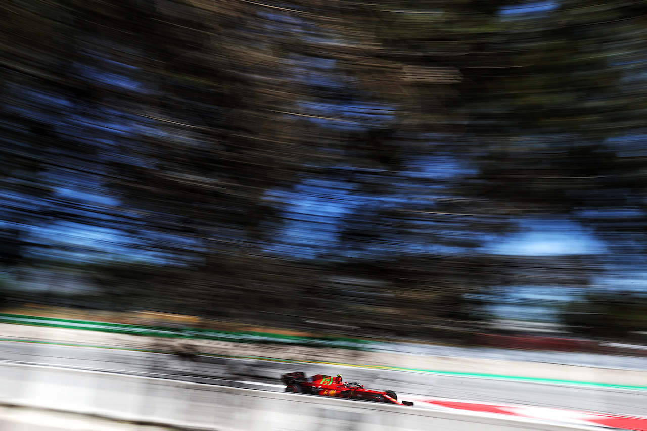GP SPAGNA, Carlos Sainz Jr (ESP) Ferrari SF-21.
08.05.2021. Formula 1 World Championship, Rd 4, Spanish Grand Prix, Barcelona, Spain, Qualifiche Day.
- www.xpbimages.com, EMail: requests@xpbimages.com © Copyright: Moy / XPB Images