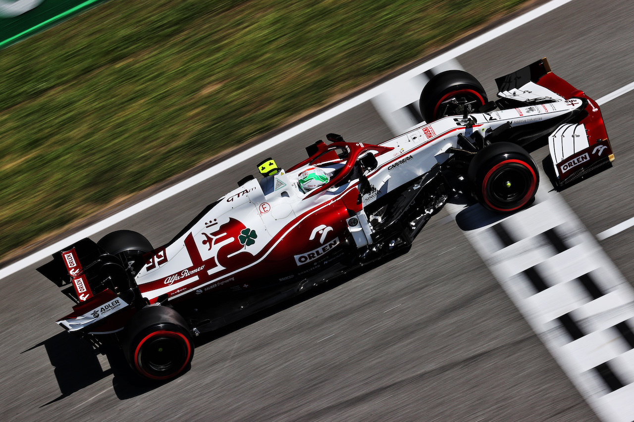 GP SPAGNA, Antonio Giovinazzi (ITA) Alfa Romeo Racing C41.
08.05.2021. Formula 1 World Championship, Rd 4, Spanish Grand Prix, Barcelona, Spain, Qualifiche Day.
- www.xpbimages.com, EMail: requests@xpbimages.com © Copyright: Batchelor / XPB Images