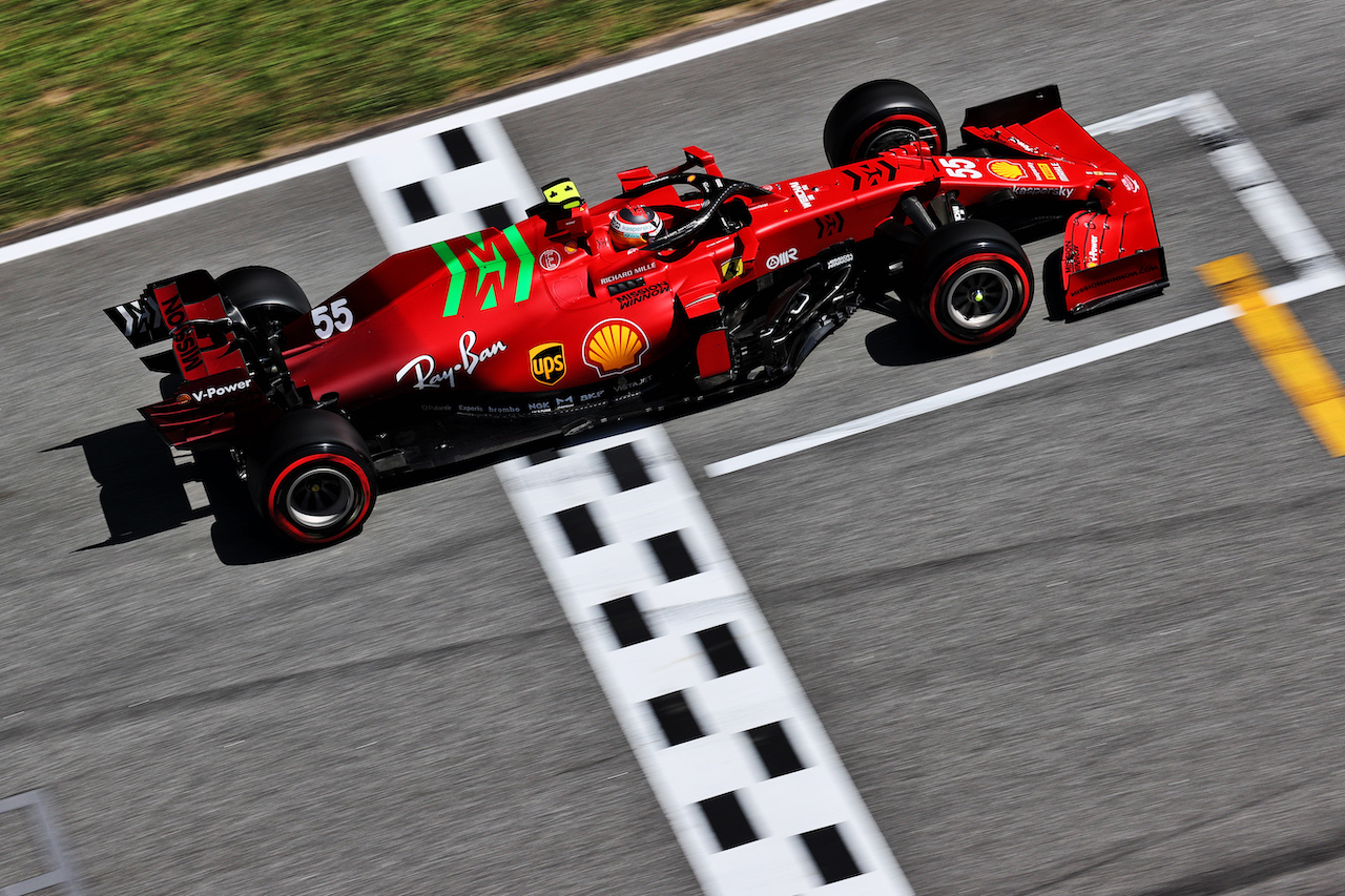 GP SPAGNA, Carlos Sainz Jr (ESP) Ferrari SF-21.
08.05.2021. Formula 1 World Championship, Rd 4, Spanish Grand Prix, Barcelona, Spain, Qualifiche Day.
- www.xpbimages.com, EMail: requests@xpbimages.com © Copyright: Batchelor / XPB Images