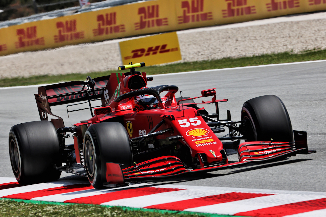 GP SPAGNA, Carlos Sainz Jr (ESP) Ferrari SF-21.
07.05.2021 Formula 1 World Championship, Rd 4, Spanish Grand Prix, Barcelona, Spain, Practice Day.
- www.xpbimages.com, EMail: requests@xpbimages.com © Copyright: Batchelor / XPB Images