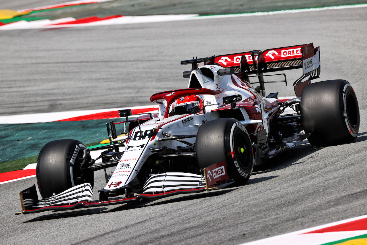 GP SPAGNA, Robert Kubica (POL) Alfa Romeo Racing C39 Reserve Driver.
07.05.2021 Formula 1 World Championship, Rd 4, Spanish Grand Prix, Barcelona, Spain, Practice Day.
- www.xpbimages.com, EMail: requests@xpbimages.com © Copyright: Moy / XPB Images