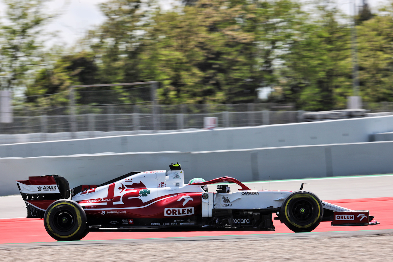 GP SPAGNA, Antonio Giovinazzi (ITA) Alfa Romeo Racing C41.
07.05.2021 Formula 1 World Championship, Rd 4, Spanish Grand Prix, Barcelona, Spain, Practice Day.
- www.xpbimages.com, EMail: requests@xpbimages.com © Copyright: Batchelor / XPB Images
