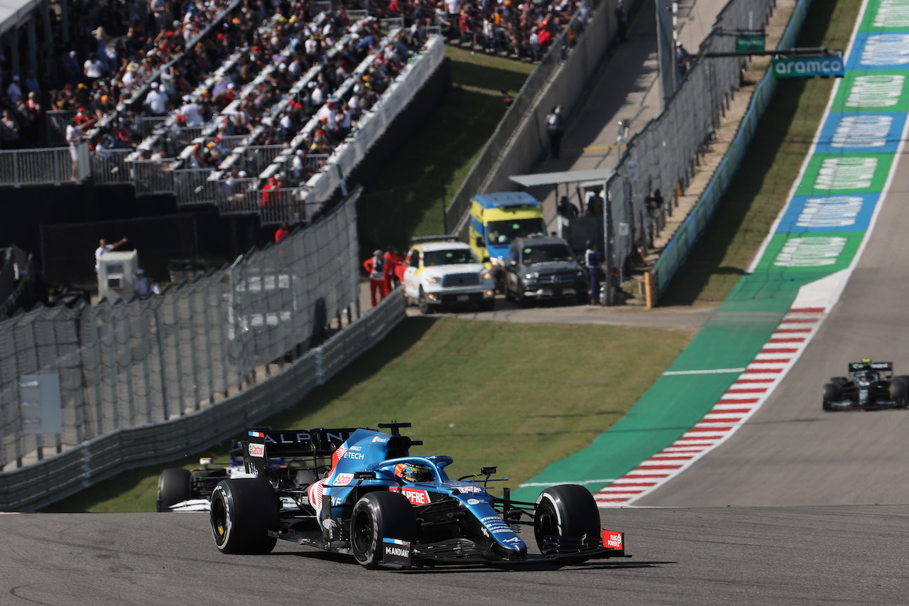 GP STATI UNITI, Fernando Alonso (ESP) Alpine F1 Team A521.
24.10.2021. Formula 1 World Championship, Rd 17, United States Grand Prix, Austin, Texas, USA, Gara Day.
- www.xpbimages.com, EMail: requests@xpbimages.com © Copyright: Batchelor / XPB Images
