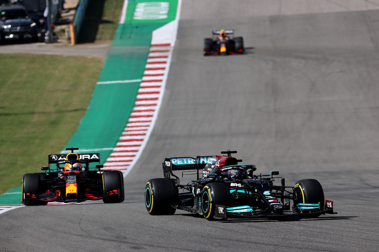GP STATI UNITI, Lewis Hamilton (GBR) Mercedes AMG F1 W12.
24.10.2021. Formula 1 World Championship, Rd 17, United States Grand Prix, Austin, Texas, USA, Gara Day.
- www.xpbimages.com, EMail: requests@xpbimages.com © Copyright: Batchelor / XPB Images