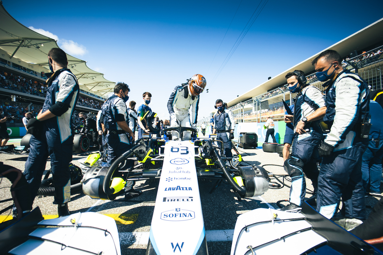 GP STATI UNITI, George Russell (GBR) Williams Racing FW43B on the grid.
24.10.2021. Formula 1 World Championship, Rd 17, United States Grand Prix, Austin, Texas, USA, Gara Day.
- www.xpbimages.com, EMail: requests@xpbimages.com © Copyright: Bearne / XPB Images