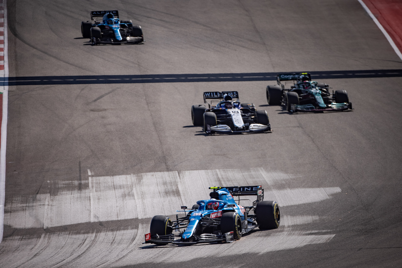 GP STATI UNITI, Esteban Ocon (FRA) Alpine F1 Team A521.
24.10.2021. Formula 1 World Championship, Rd 17, United States Grand Prix, Austin, Texas, USA, Gara Day.
- www.xpbimages.com, EMail: requests@xpbimages.com © Copyright: Bearne / XPB Images