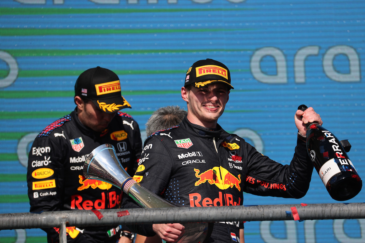 GP STATI UNITI, 1st place Max Verstappen (NLD) Red Bull Racing.
24.10.2021. Formula 1 World Championship, Rd 17, United States Grand Prix, Austin, Texas, USA, Gara Day.
- www.xpbimages.com, EMail: requests@xpbimages.com ¬© Copyright: Batchelor / XPB Images