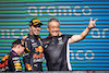 GP STATI UNITI, (L to R): Sergio Perez (MEX) Red Bull Racing celebrates his third position on the podium with Masashi Yamamoto (JPN) Honda Racing F1 Managing Director.
24.10.2021. Formula 1 World Championship, Rd 17, United States Grand Prix, Austin, Texas, USA, Gara Day.
- www.xpbimages.com, EMail: requests@xpbimages.com © Copyright: Bearne / XPB Images