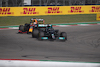 GP STATI UNITI, Lewis Hamilton (GBR) Mercedes AMG F1 W12 davanti a Max Verstappen (NLD) Red Bull Racing RB16B.
24.10.2021. Formula 1 World Championship, Rd 17, United States Grand Prix, Austin, Texas, USA, Gara Day.
- www.xpbimages.com, EMail: requests@xpbimages.com © Copyright: Price / XPB Images