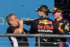 GP STATI UNITI, 1st place Max Verstappen (NLD) Red Bull Racing RB16B with , 3rd place Sergio Perez (MEX) Red Bull Racing RB16B e Masashi Yamamoto (JPN) Honda Racing F1 Managing Director
24.10.2021. Formula 1 World Championship, Rd 17, United States Grand Prix, Austin, Texas, USA, Gara Day.
- www.xpbimages.com, EMail: requests@xpbimages.com ¬© Copyright: Batchelor / XPB Images
