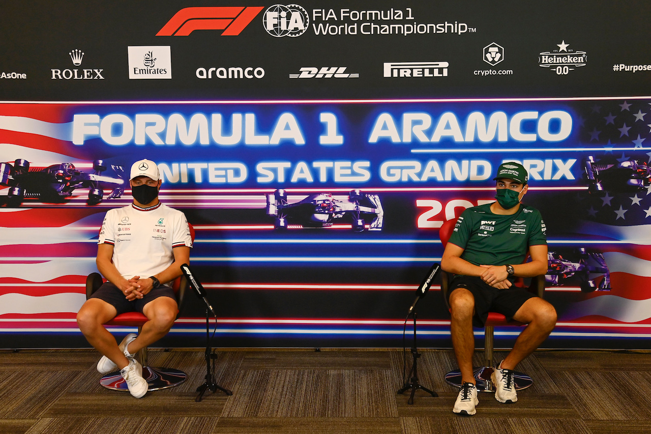 GP STATI UNITI, (L to R): Valtteri Bottas (FIN) Mercedes AMG F1 e Lance Stroll (CDN) Aston Martin F1 Team in the FIA Press Conference.
21.10.2021. Formula 1 World Championship, Rd 17, United States Grand Prix, Austin, Texas, USA, Preparation Day.
- www.xpbimages.com, EMail: requests@xpbimages.com © Copyright: FIA Pool Image for Editorial Use Only