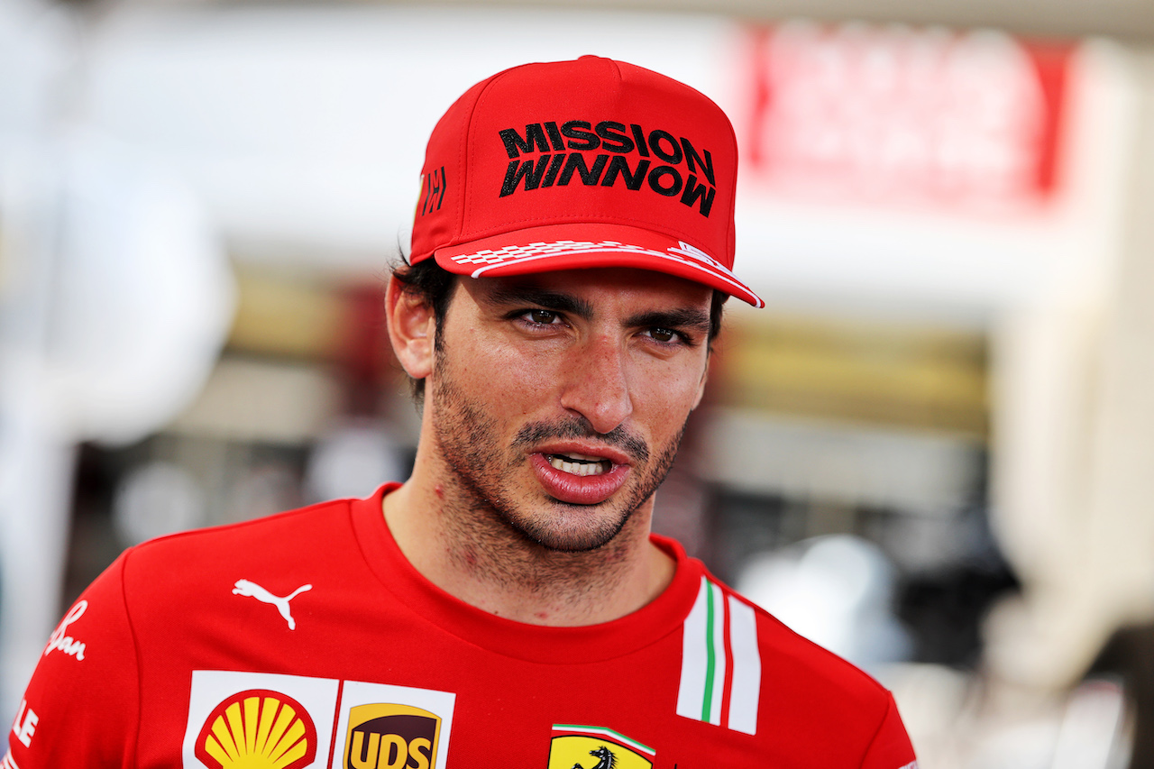 GP STATI UNITI, Carlos Sainz Jr (ESP) Ferrari.
21.10.2021. Formula 1 World Championship, Rd 17, United States Grand Prix, Austin, Texas, USA, Preparation Day.
- www.xpbimages.com, EMail: requests@xpbimages.com © Copyright: Moy / XPB Images