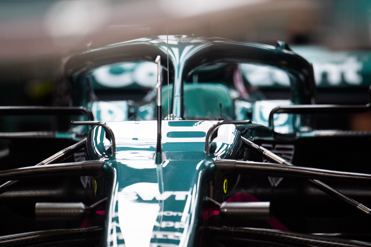 GP STATI UNITI, Aston Martin F1 Team AMR21 Halo cockpit cover.
21.10.2021. Formula 1 World Championship, Rd 17, United States Grand Prix, Austin, Texas, USA, Preparation Day.
- www.xpbimages.com, EMail: requests@xpbimages.com © Copyright: Price / XPB Images