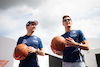 GP STATI UNITI, (L to R): Nicholas Latifi (CDN) Williams Racing e George Russell (GBR) Williams Racing play basketball in the paddock.
21.10.2021. Formula 1 World Championship, Rd 17, United States Grand Prix, Austin, Texas, USA, Preparation Day.
- www.xpbimages.com, EMail: requests@xpbimages.com © Copyright: Price / XPB Images