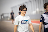 GP STATI UNITI, Yuki Tsunoda (JPN) AlphaTauri walks the circuit with the team.
21.10.2021. Formula 1 World Championship, Rd 17, United States Grand Prix, Austin, Texas, USA, Preparation Day.
- www.xpbimages.com, EMail: requests@xpbimages.com © Copyright: Bearne / XPB Images