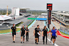 GP STATI UNITI, Fernando Alonso (ESP) Alpine F1 Team walks the circuit with the team.
21.10.2021. Formula 1 World Championship, Rd 17, United States Grand Prix, Austin, Texas, USA, Preparation Day.
- www.xpbimages.com, EMail: requests@xpbimages.com © Copyright: Moy / XPB Images
