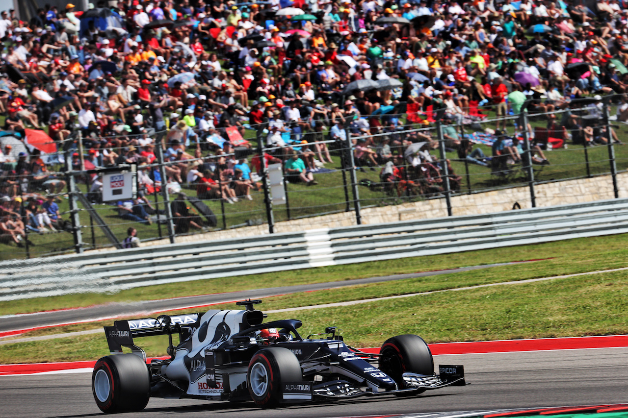 GP STATI UNITI, Yuki Tsunoda (JPN) AlphaTauri AT02.
23.10.2021. Formula 1 World Championship, Rd 17, United States Grand Prix, Austin, Texas, USA, Qualifiche Day.
- www.xpbimages.com, EMail: requests@xpbimages.com © Copyright: Batchelor / XPB Images