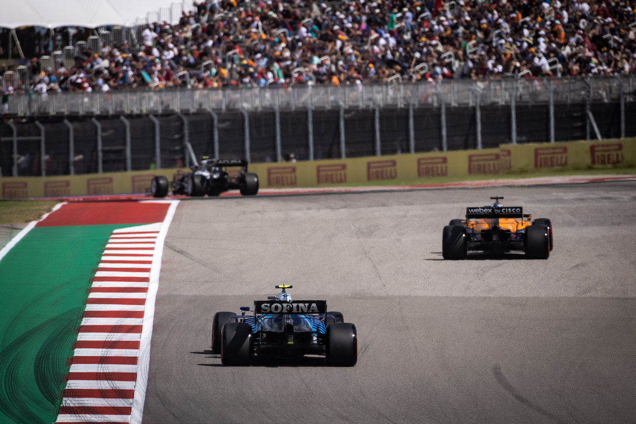 GP STATI UNITI, Nicholas Latifi (CDN) Williams Racing FW43B.
23.10.2021. Formula 1 World Championship, Rd 17, United States Grand Prix, Austin, Texas, USA, Qualifiche Day.
- www.xpbimages.com, EMail: requests@xpbimages.com © Copyright: Bearne / XPB Images