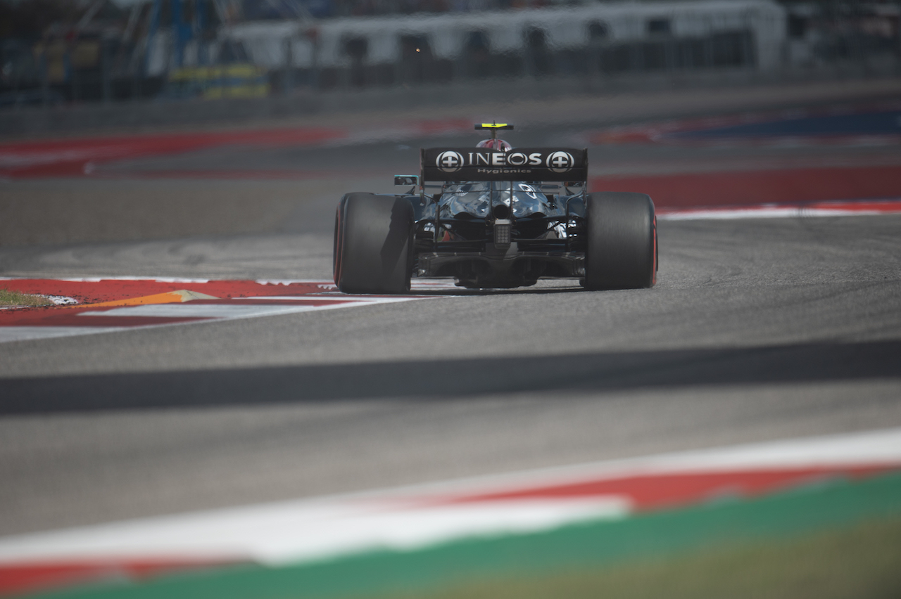 GP STATI UNITI, Valtteri Bottas (FIN) Mercedes AMG F1 W12.
23.10.2021. Formula 1 World Championship, Rd 17, United States Grand Prix, Austin, Texas, USA, Qualifiche Day.
- www.xpbimages.com, EMail: requests@xpbimages.com © Copyright: Price / XPB Images