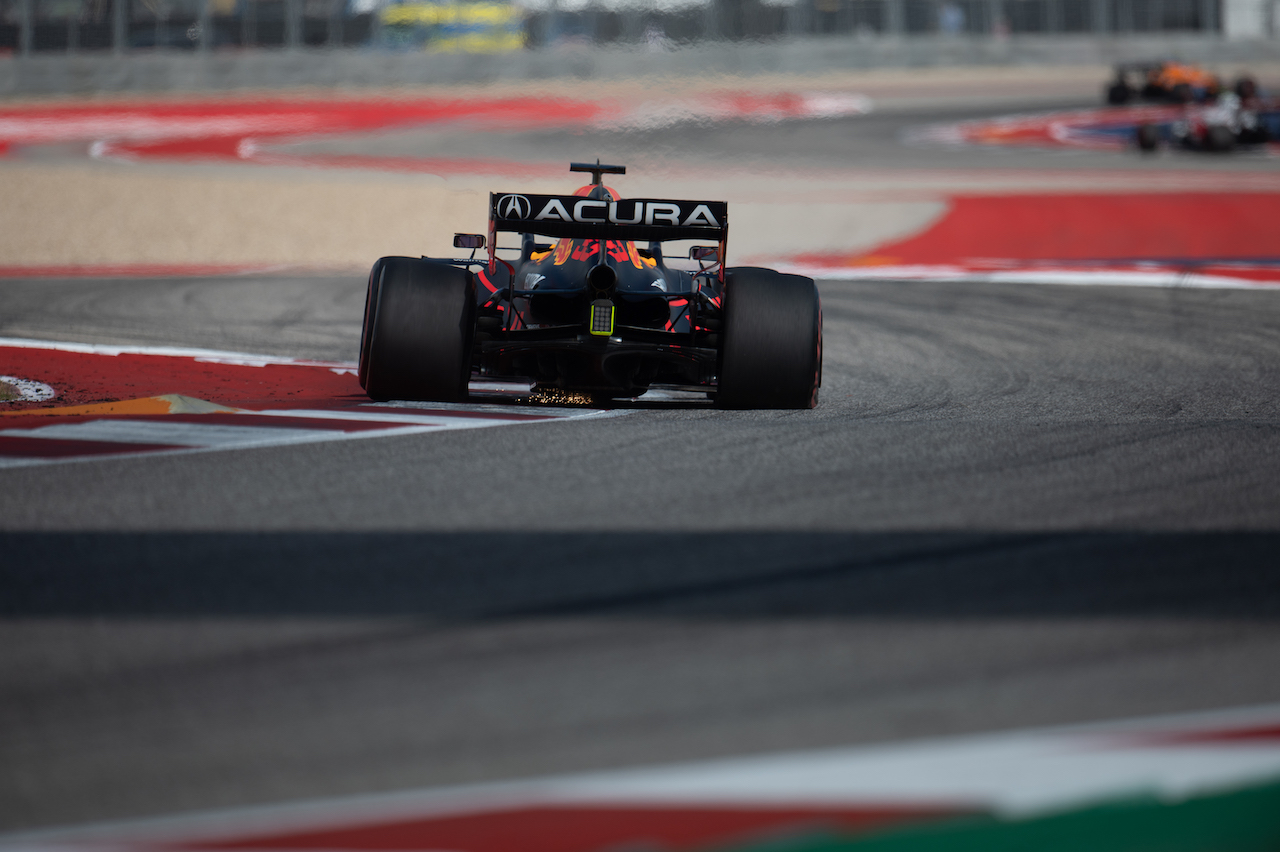 GP STATI UNITI, Max Verstappen (NLD) Red Bull Racing RB16B.
23.10.2021. Formula 1 World Championship, Rd 17, United States Grand Prix, Austin, Texas, USA, Qualifiche Day.
- www.xpbimages.com, EMail: requests@xpbimages.com © Copyright: Price / XPB Images