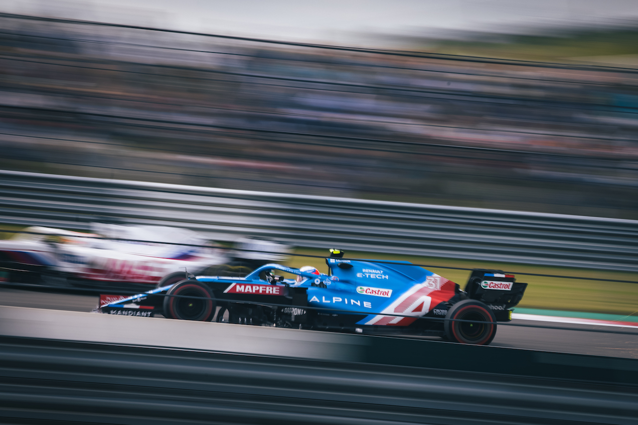 GP STATI UNITI, Esteban Ocon (FRA) Alpine F1 Team A521.
23.10.2021. Formula 1 World Championship, Rd 17, United States Grand Prix, Austin, Texas, USA, Qualifiche Day.
- www.xpbimages.com, EMail: requests@xpbimages.com © Copyright: Bearne / XPB Images