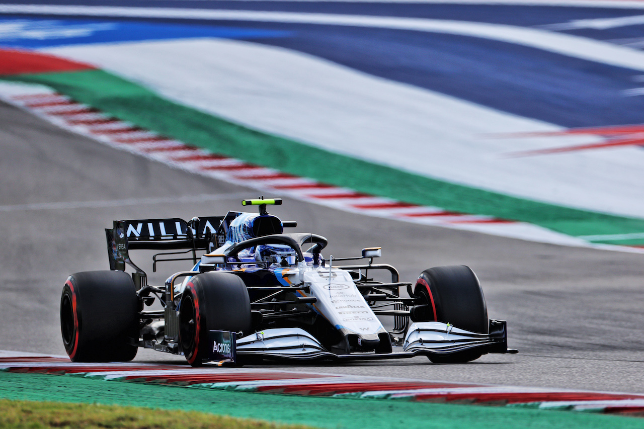 GP STATI UNITI, Nicholas Latifi (CDN) Williams Racing FW43B.
23.10.2021. Formula 1 World Championship, Rd 17, United States Grand Prix, Austin, Texas, USA, Qualifiche Day.
- www.xpbimages.com, EMail: requests@xpbimages.com © Copyright: Batchelor / XPB Images