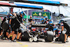 GP STATI UNITI, Fernando Alonso (ESP) Alpine F1 Team A521 practices a pit stop.
23.10.2021. Formula 1 World Championship, Rd 17, United States Grand Prix, Austin, Texas, USA, Qualifiche Day.
- www.xpbimages.com, EMail: requests@xpbimages.com © Copyright: Moy / XPB Images