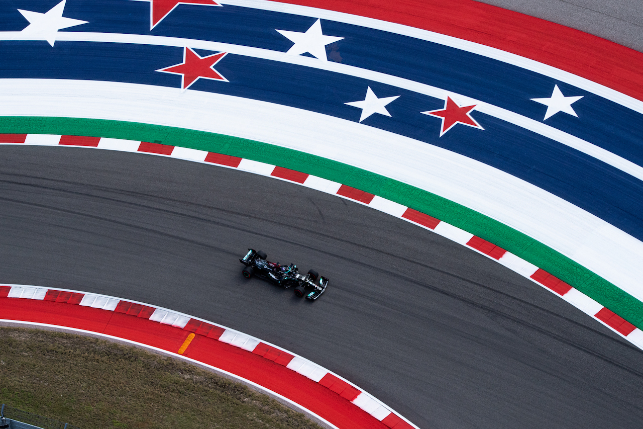 GP STATI UNITI, Lewis Hamilton (GBR) Mercedes AMG F1 W12.
22.10.2021. Formula 1 World Championship, Rd 17, United States Grand Prix, Austin, Texas, USA, Practice Day.
- www.xpbimages.com, EMail: requests@xpbimages.com © Copyright: Price / XPB Images