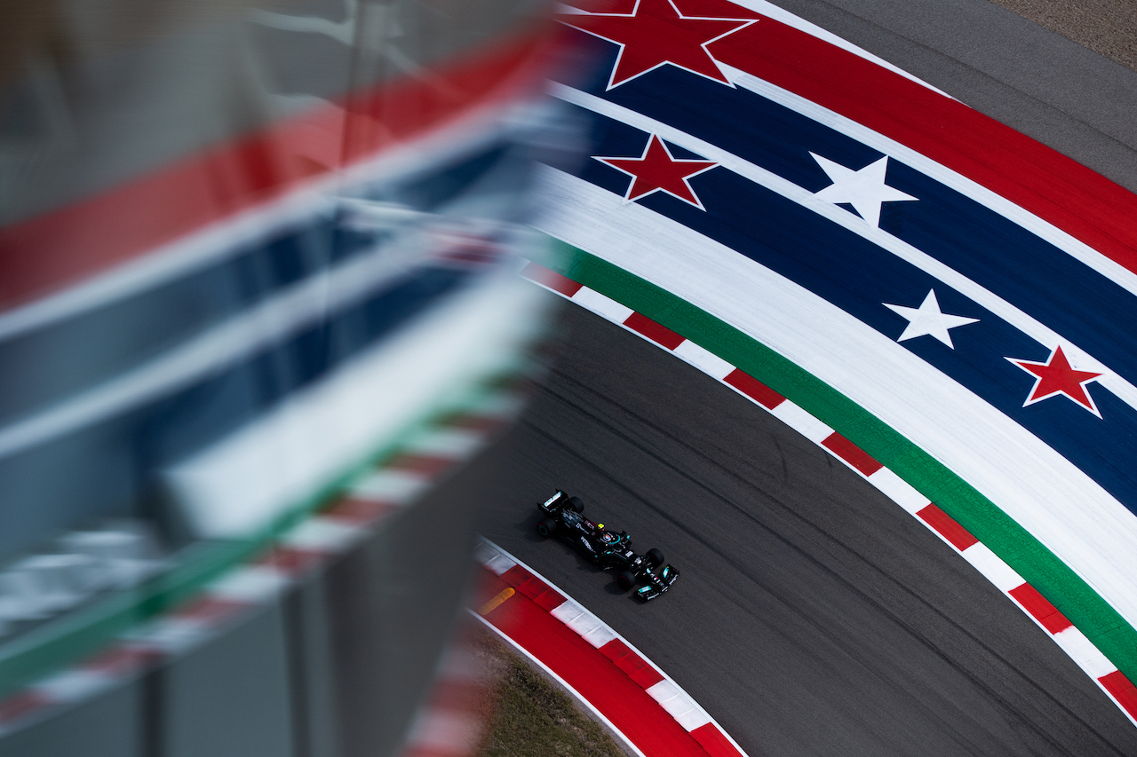 GP STATI UNITI, Valtteri Bottas (FIN) Mercedes AMG F1 W12.
22.10.2021. Formula 1 World Championship, Rd 17, United States Grand Prix, Austin, Texas, USA, Practice Day.
- www.xpbimages.com, EMail: requests@xpbimages.com © Copyright: Price / XPB Images